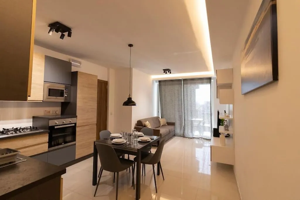 Lovely Modern 1 Bedroom Apartment In San Gwann 0*,  Malta