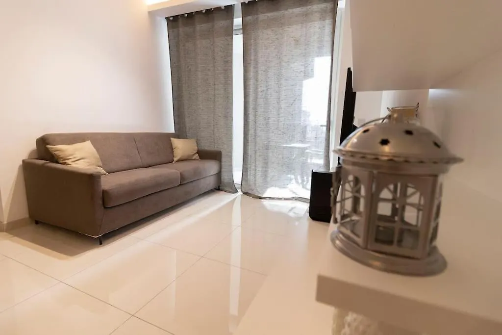 Lovely Modern 1 Bedroom Apartment In San Gwann 0*,