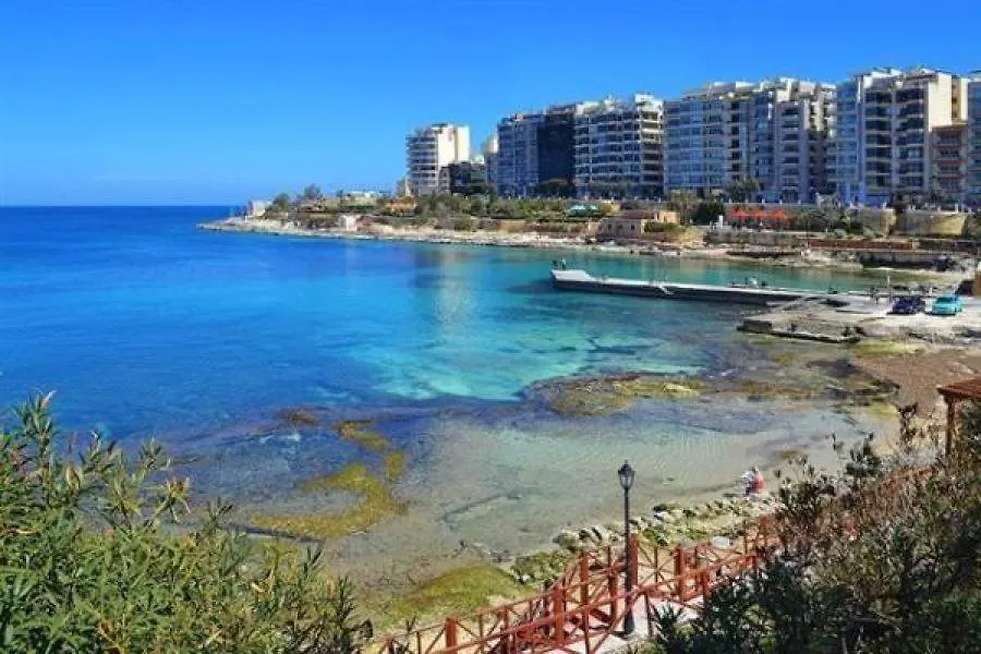 Lovely Modern 1 Bedroom Apartment In San Gwann